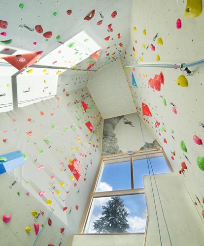 Climbing hall