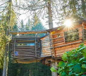 Glamping im Baumhaus