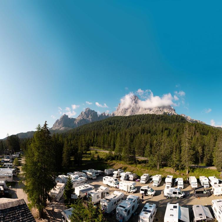 Piazzole Per Sosta Camper Nelle Dolomiti Caravanpark Sexten 