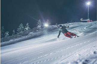 Night skiing in the 3 Cime