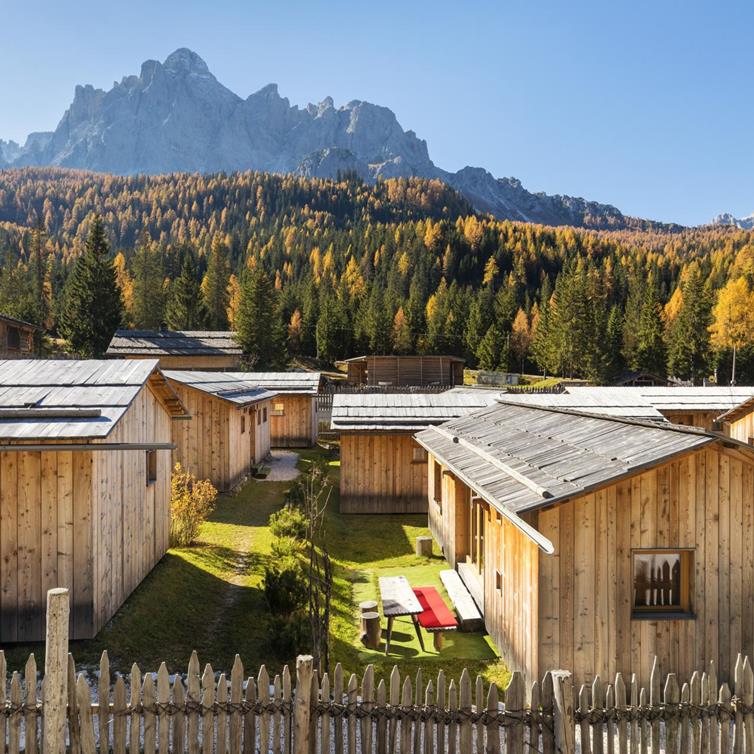 Lodge außen Sommer