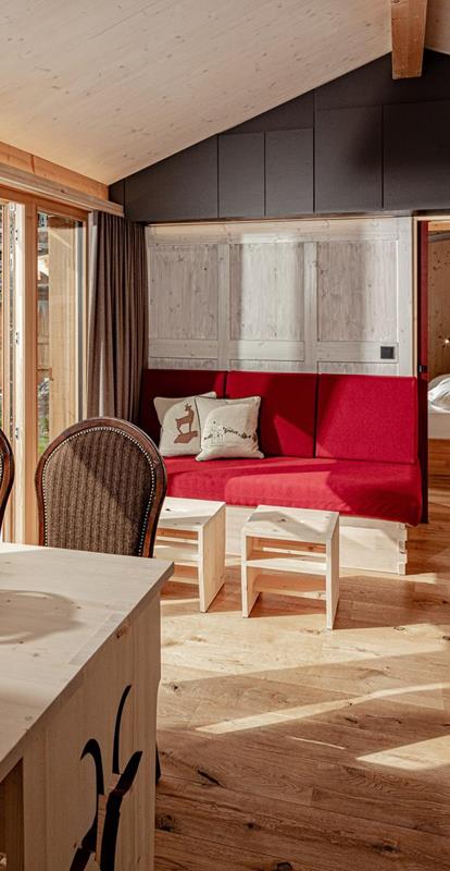 Living room and kitchenette of the Wellness Lodge